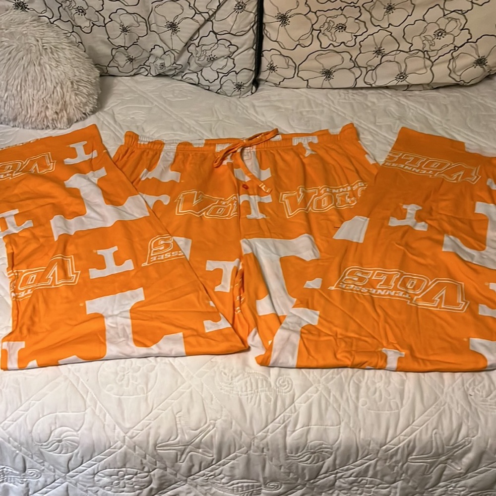 💰Men’s UT Vols pajama/lounge pants. Size L.